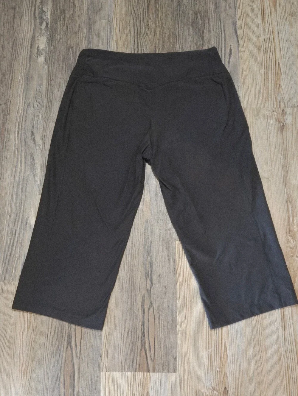 Nike. Black Wide-Leg Crop Yoga Pants - Picture 9 of 9
